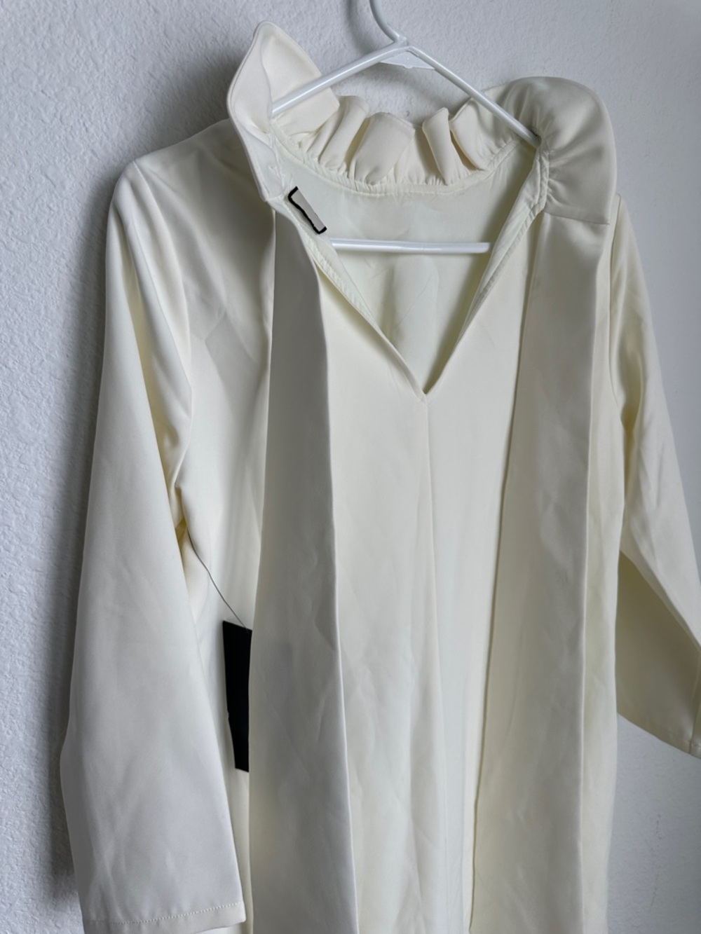 Pomander Place white Daphne Dress Tuckernuck sz Small Long Sleeve Ruffle Collar - Picture 6 of 16
